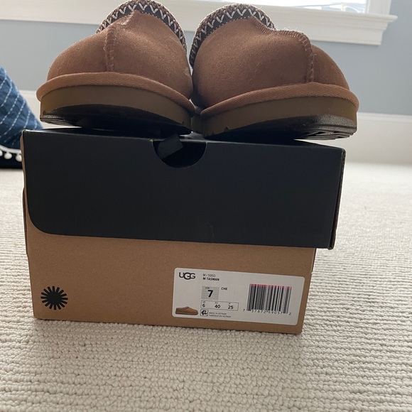BRAND NEW SOLD OUT EVERYWHERE Ugg Tasman Slippers (mens size 7, fits womens 9) - Picture 2 of 5